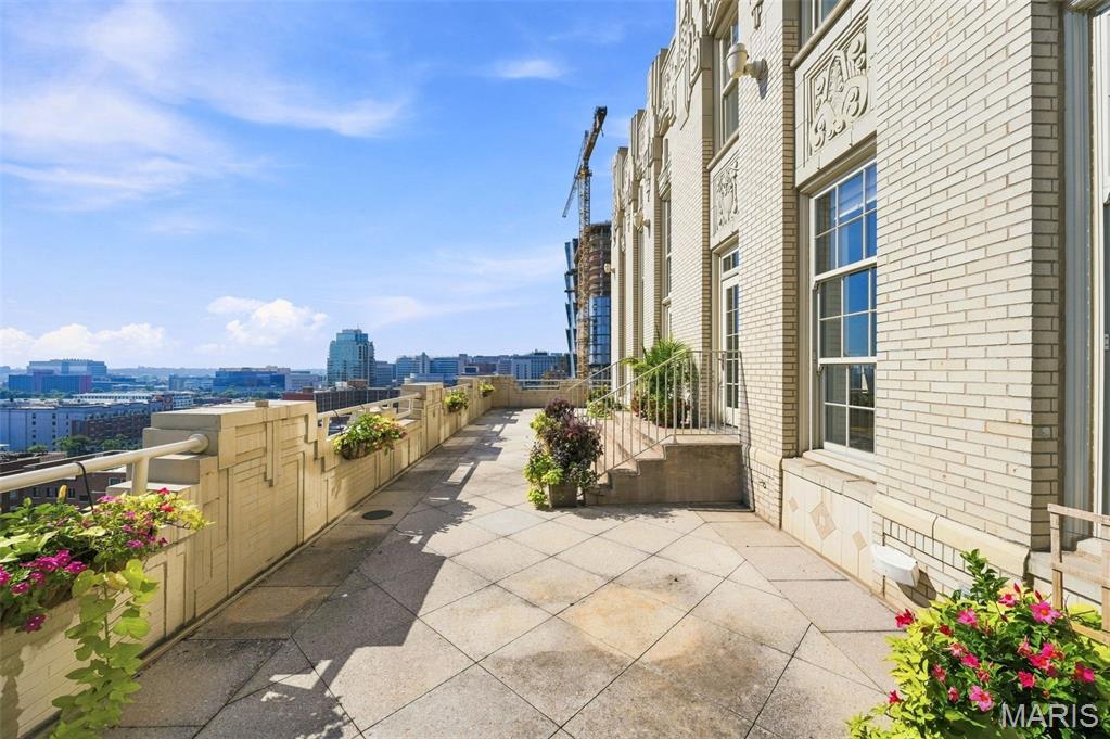 Park Plaza Condominiums - Residential