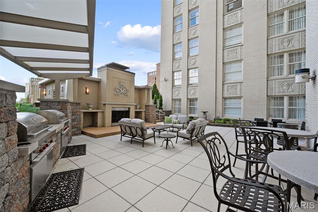 Park Plaza Condominiums - Residential