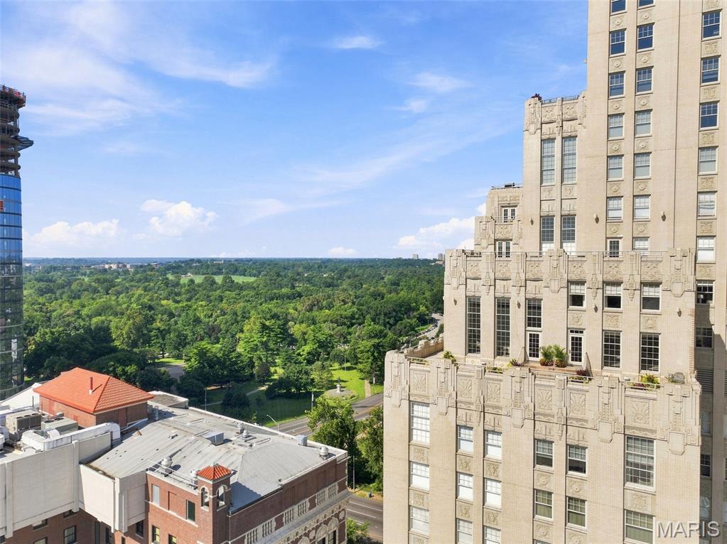 Park Plaza Condominiums - Residential