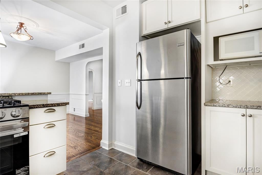 Cromwell Condo Assoc - Residential