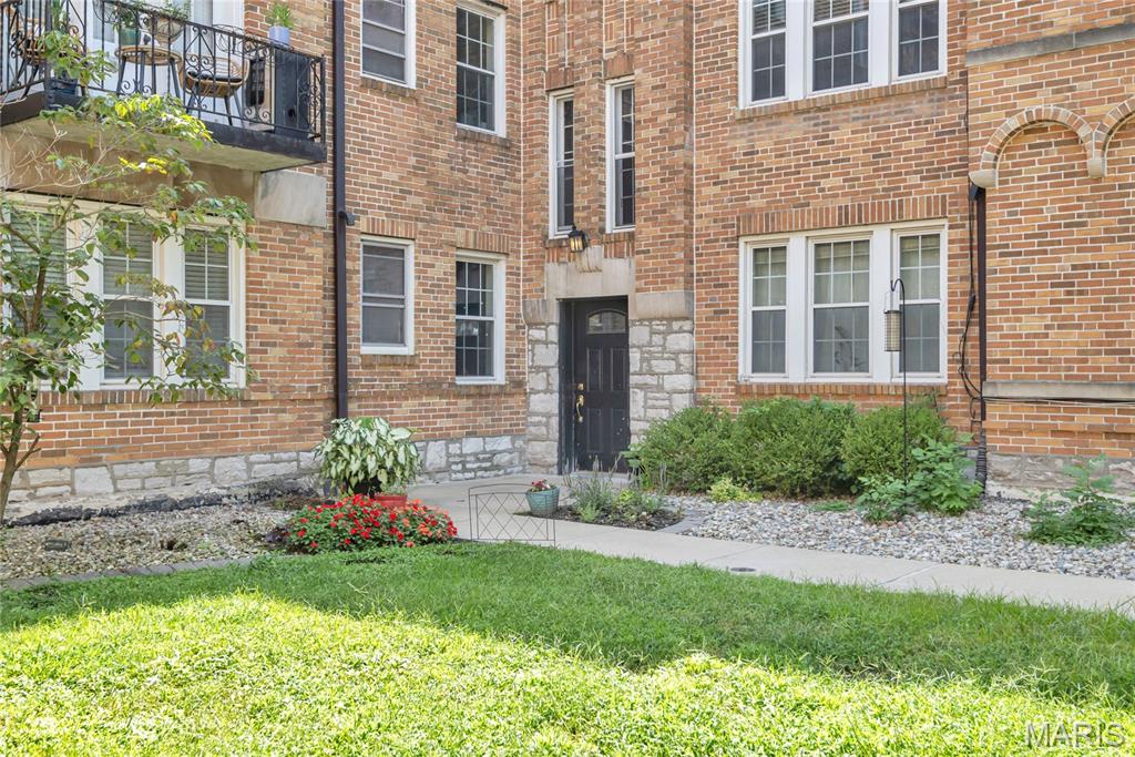 Cromwell Condo Assoc - Residential