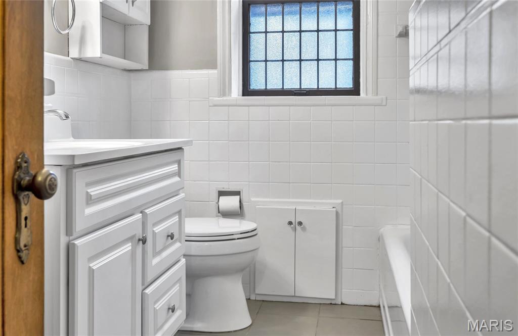 Cromwell Condo Assoc - Residential
