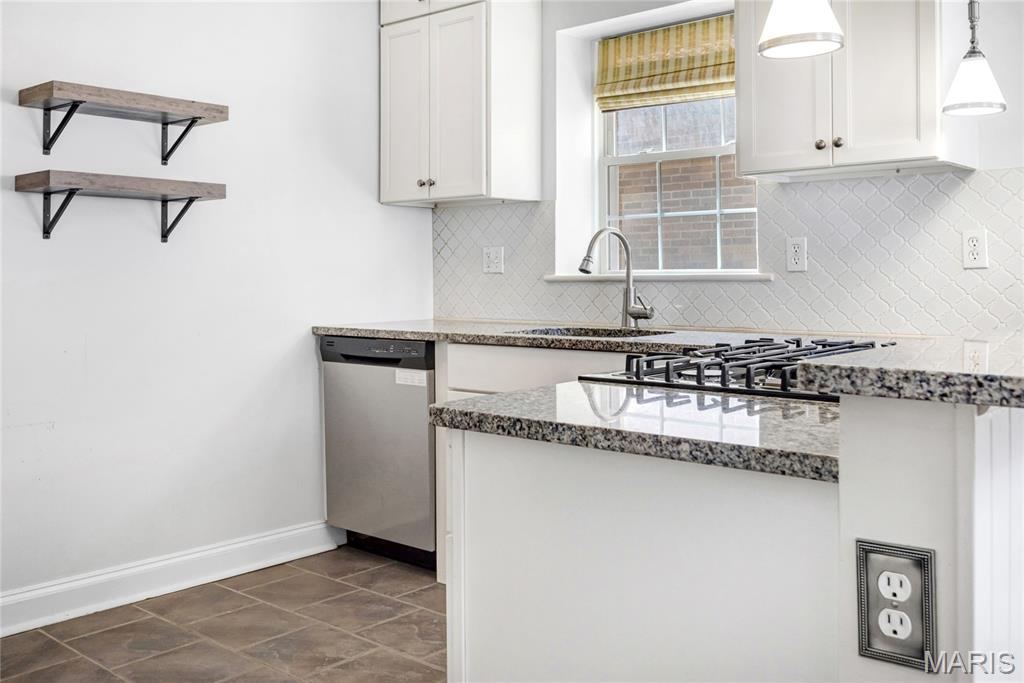 Cromwell Condo Assoc - Residential