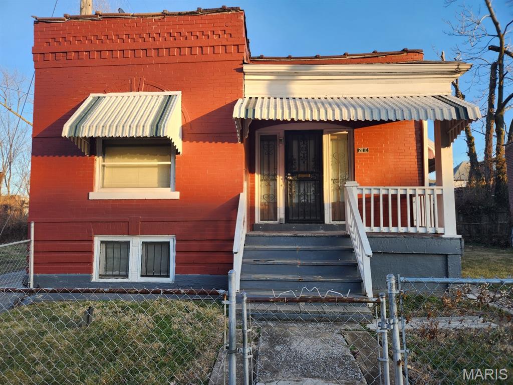 Brick 2-bedroom, 1-bath home offering a great opportunity for buyers ready to add their finishing touches. This property features solid construction, a functional layout, and strong potential for renovation or investment. Ideal for those seeking to customize a home or expand a portfolio. Conveniently located with easy access to local amenities and major thoroughfares.