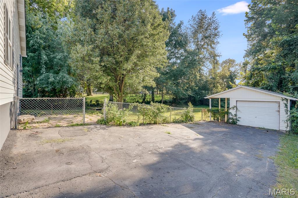 R, 3rd Sub - Residential