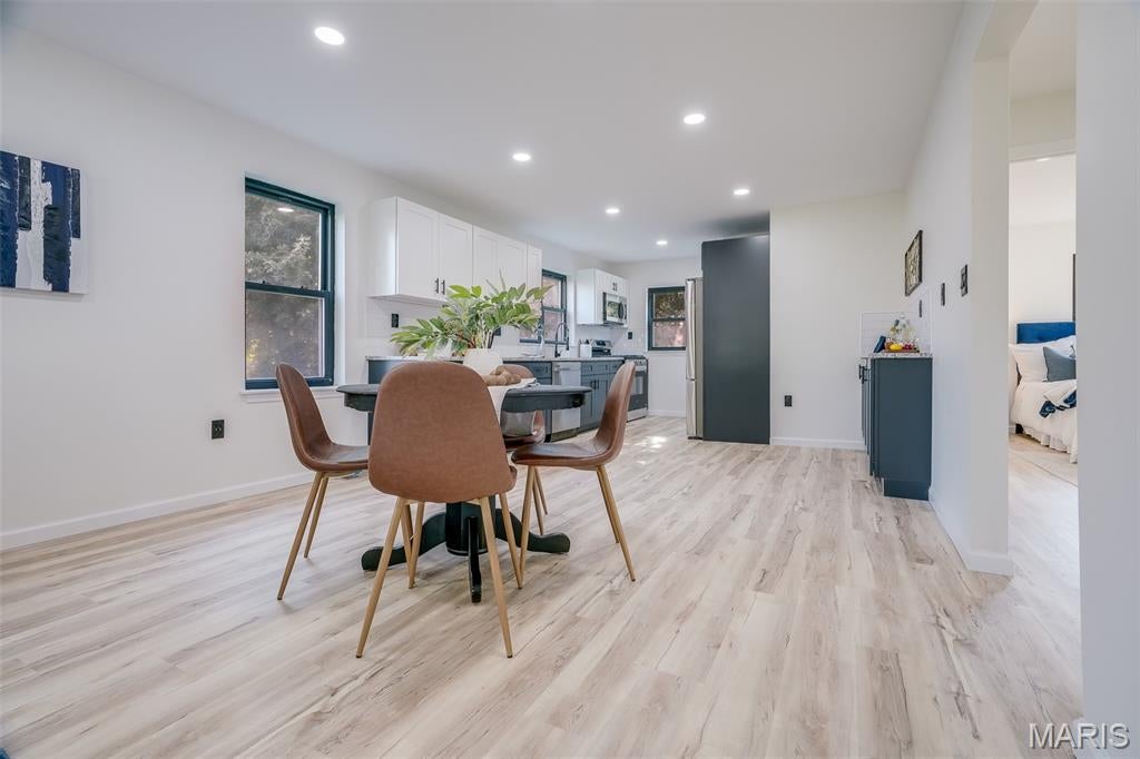 R, 3rd Sub - Residential