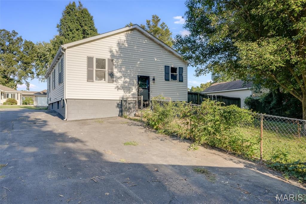R, 3rd Sub - Residential