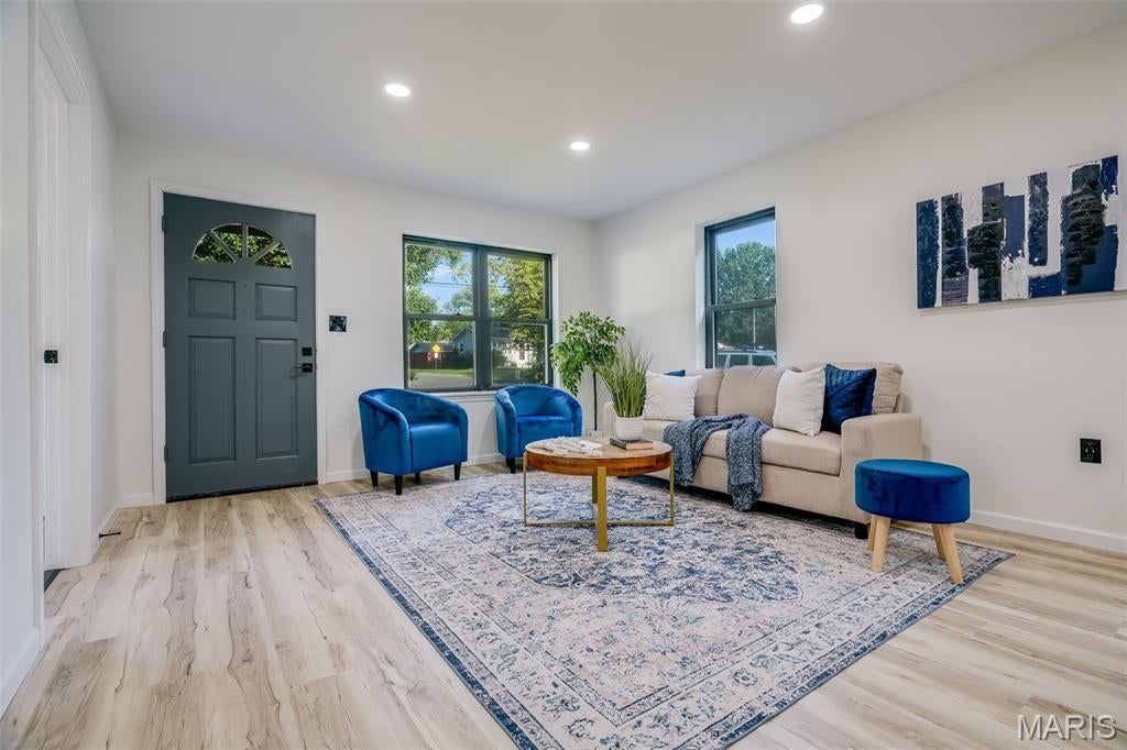 R, 3rd Sub - Residential