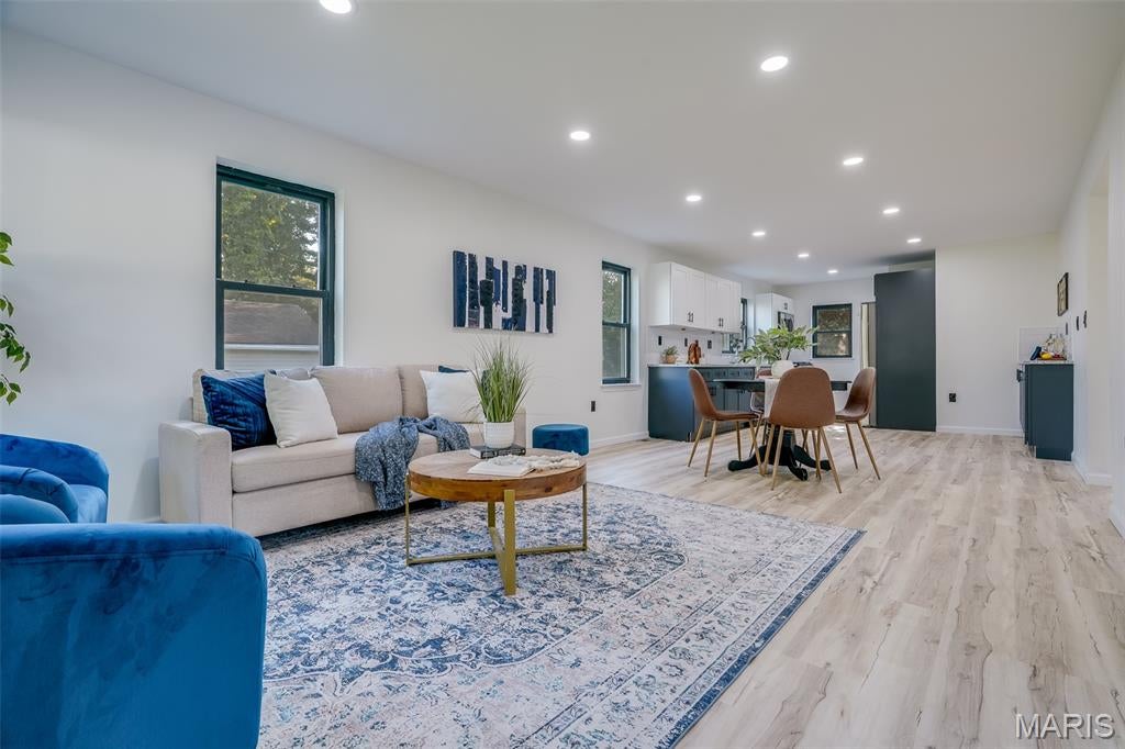 R, 3rd Sub - Residential