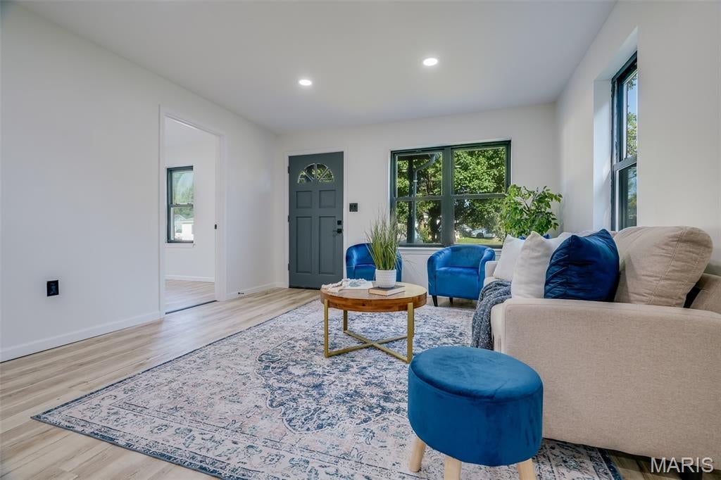 R, 3rd Sub - Residential
