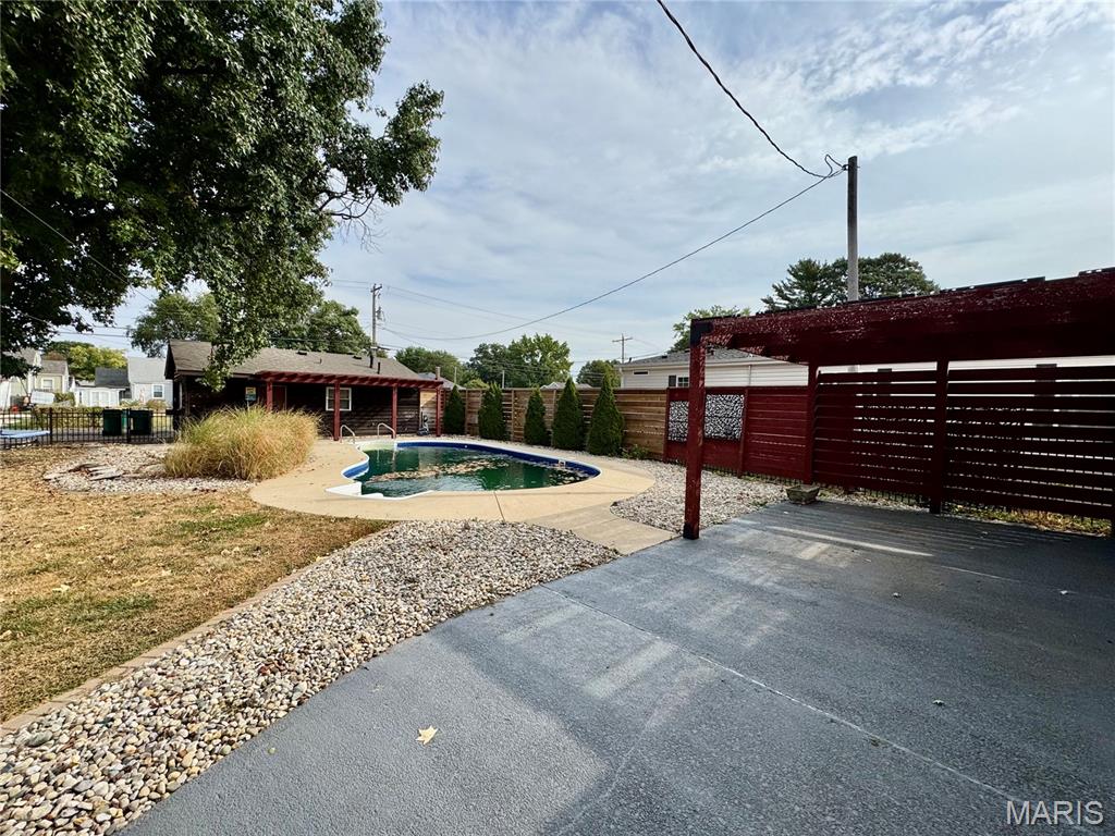 Not in a subdivision - Residential Lease