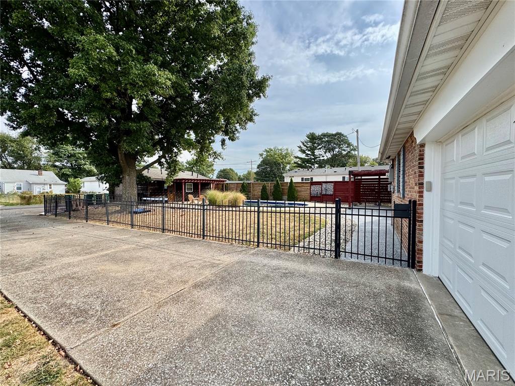Not in a subdivision - Residential Lease