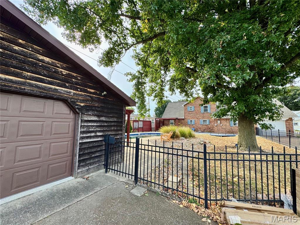 Not in a subdivision - Residential Lease
