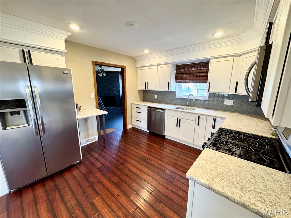 Not in a subdivision - Residential Lease
