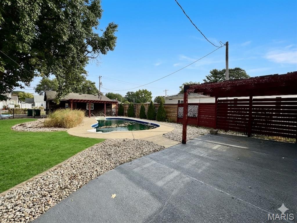 Not in a subdivision - Residential Lease