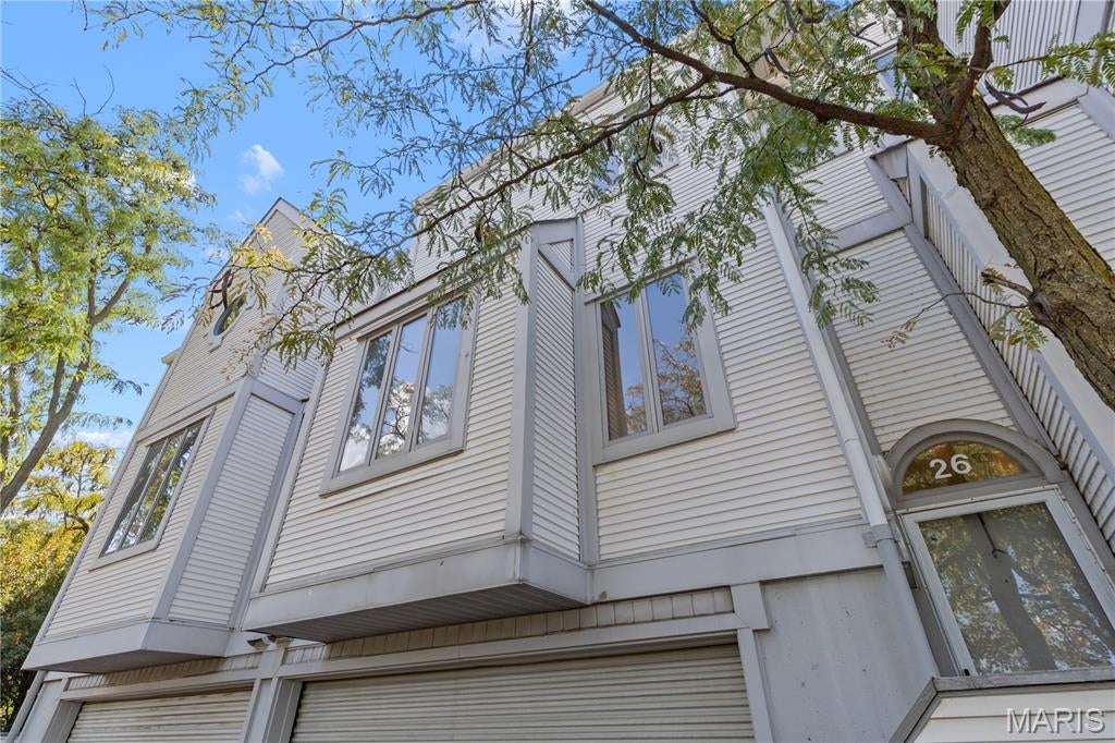Columbus Square Townhomes - Residential