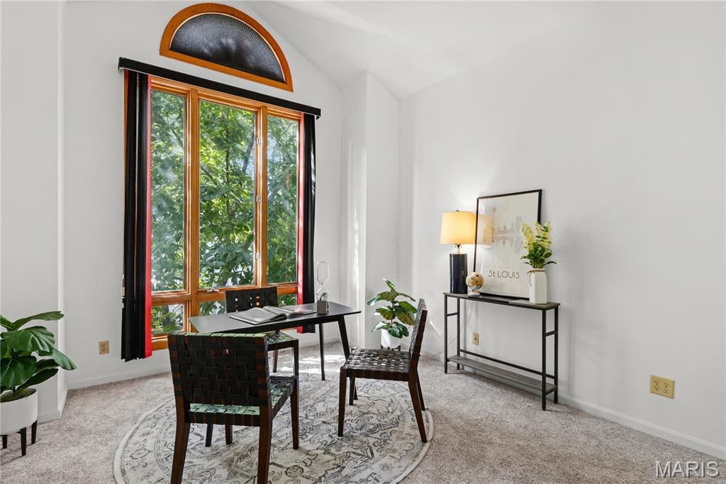 Columbus Square Townhomes - Residential