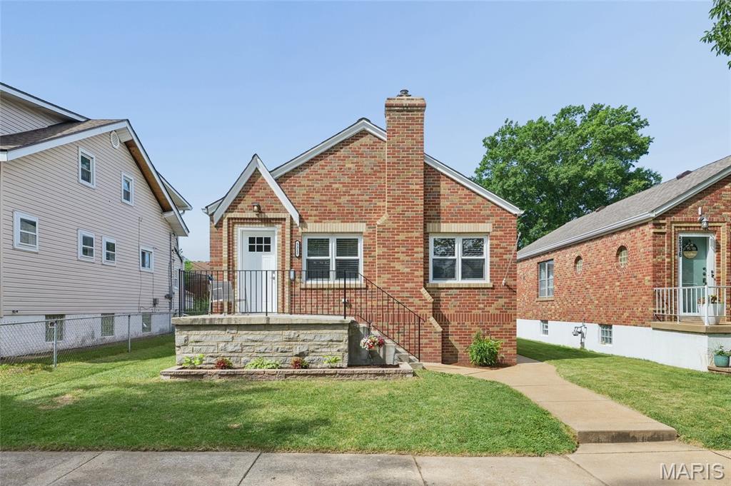 Welcome to this charming 2-bedroom, 1-bath bungalow! Freshly painted and featuring newer flooring. This  move-in-ready home is full of character and updates. The bathroom has been refreshed with stylish new tile, creating a clean, modern look, and several newer light fixtures add to the home’s appeal. The finished walk-out lower level offers additional living space and is perfect for a family room, recreation area, home office, or man cave. Recent improvements include newly refinished stairs leading to the lower level and newer back porch steps.
Step outside to enjoy the fully fenced backyard, complete with a carport and storage shed for added convenience. Both the front and back yards feature newer landscaping, creating attractive outdoor spaces to relax and entertain. Located in a desirable South City neighborhood, you’ll appreciate the easy access to restaurants, shopping, parks, schools, and major highways. Close to Wilmore and Francis Parks.
Don’t miss this adorable bungalow packed with updates and ready for its next owner!