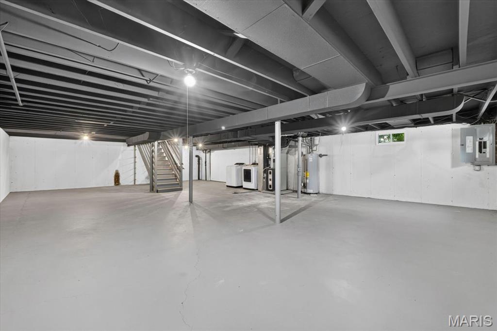 Geyer Manor - Residential Lease