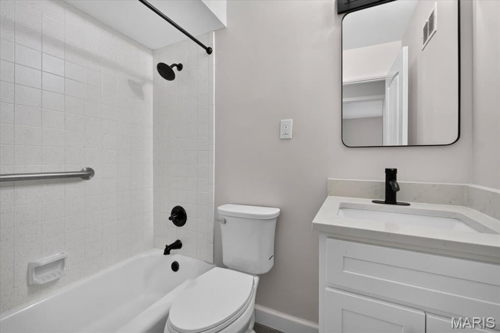Geyer Manor - Residential Lease