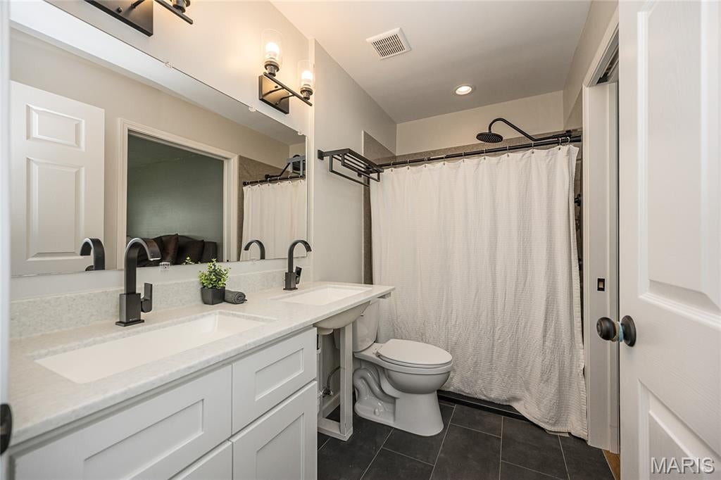Barrington Oaks - Residential