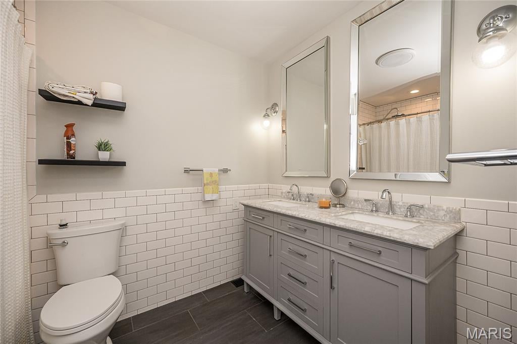 Barrington Oaks - Residential