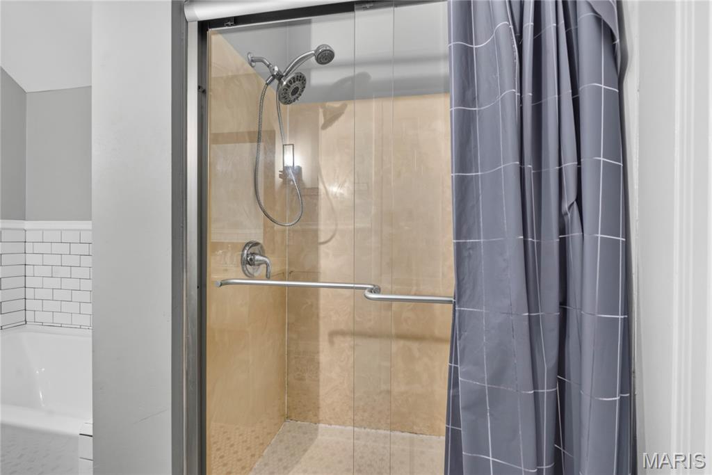 Commodore Heights 1st Add - Residential