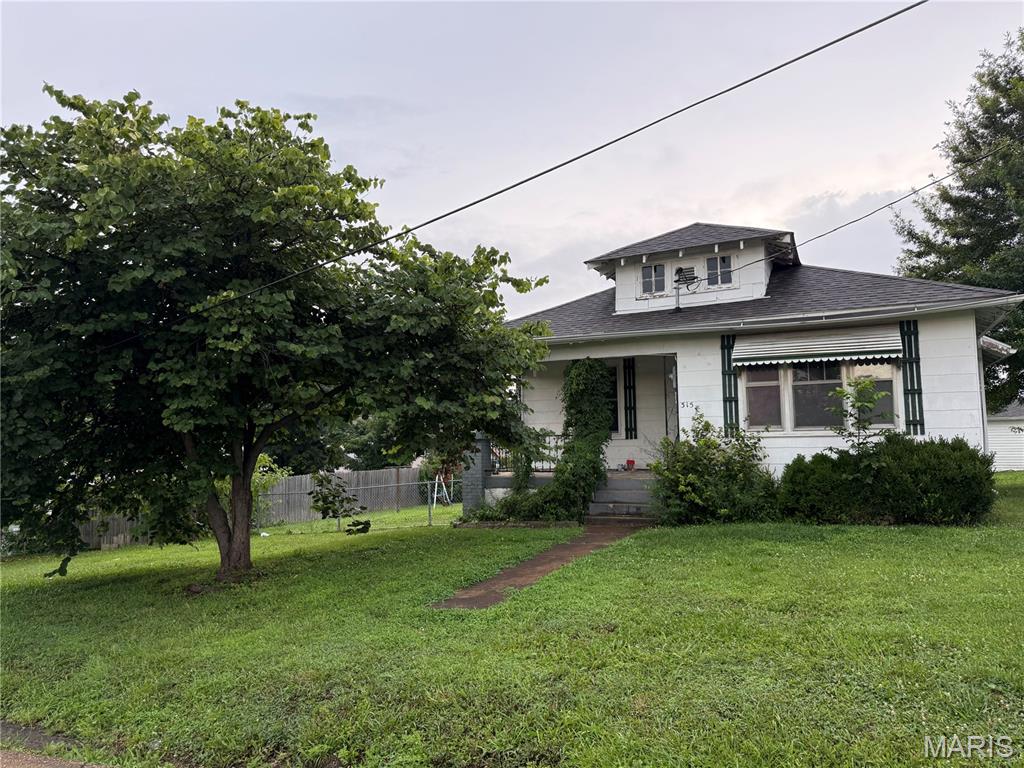 This super cute 2 bedroom 1 bath home in the heart of Fredericktown is ready for you to move in! Large dining room is perfect for family dinners. Beautiful hardwood floors (under carpet also). This home has been updated with newer ac and furnace, water heater, roof, and most windows have been replaced. Separate laundry room/mud room. Small basement used for storm shelter. Don’t let this one pass you by! Call today for your Showing!