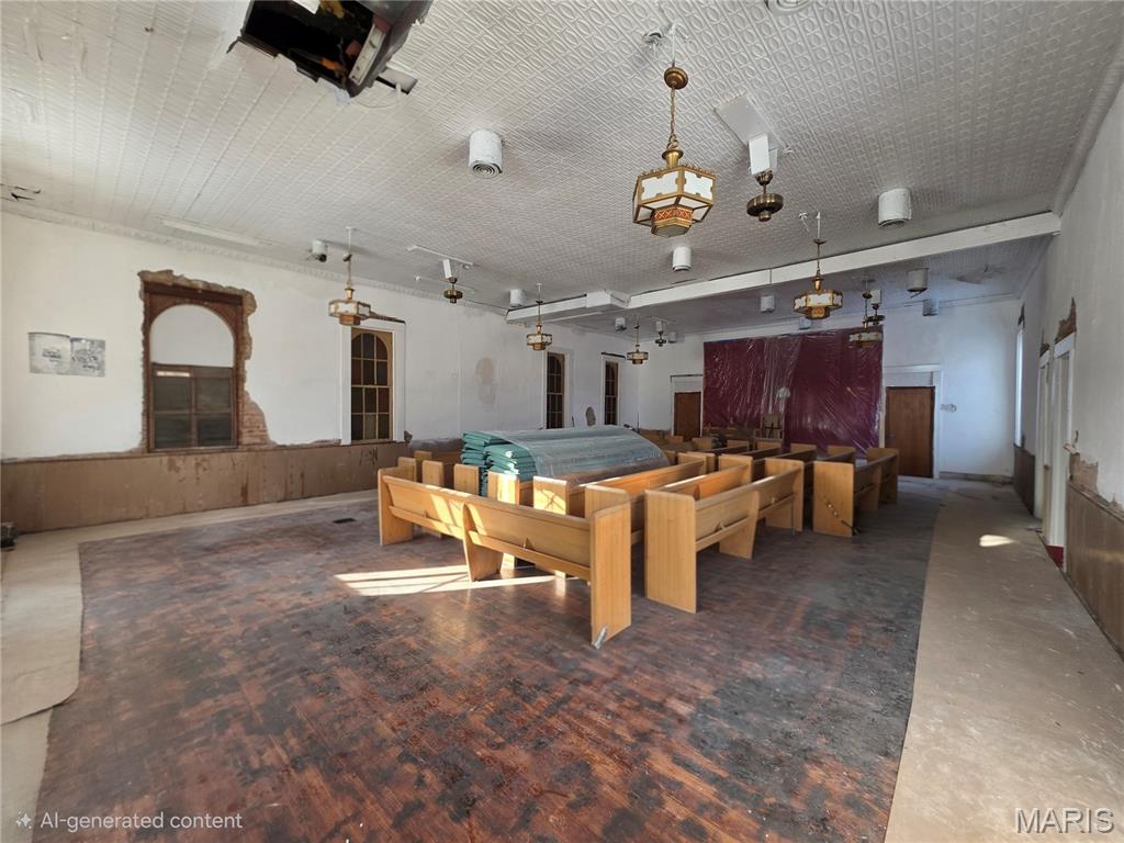 Old Town - Commercial Sale