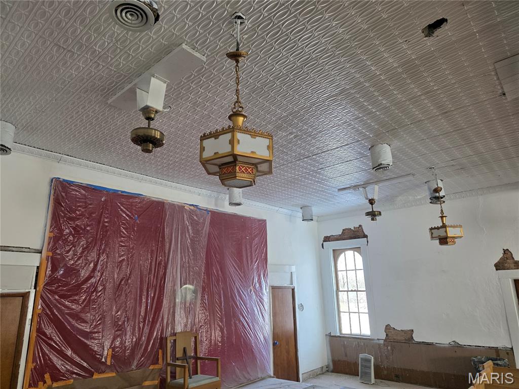 Old Town - Commercial Sale