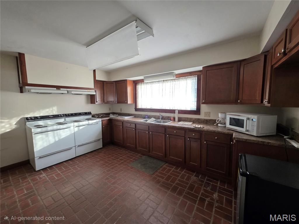 Old Town - Commercial Sale