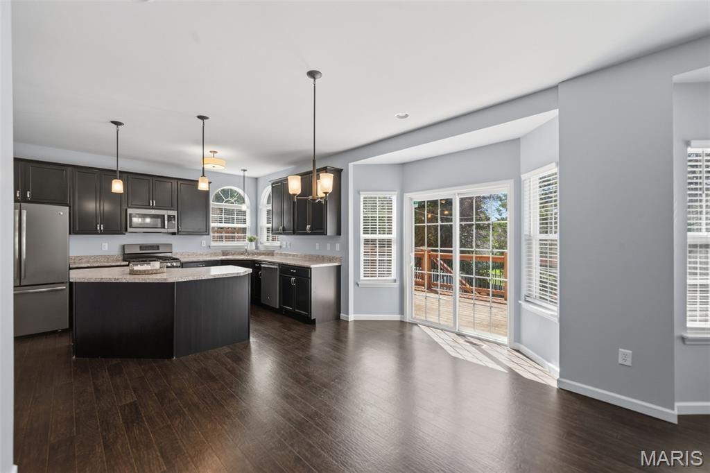 Barrington Square - Residential