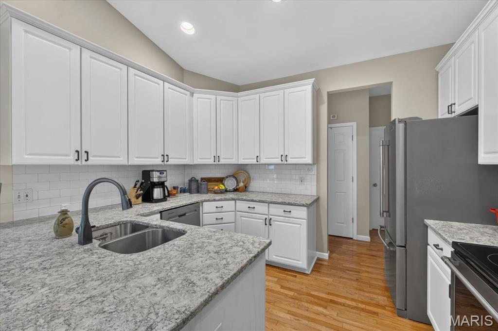 Country Club Manors - Residential