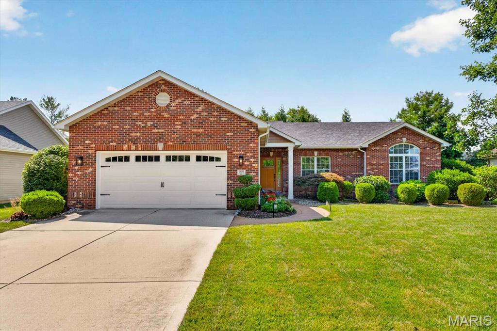 Country Club Manors - Residential