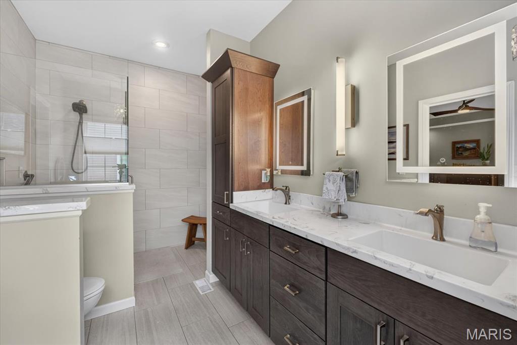 Country Club Manors - Residential