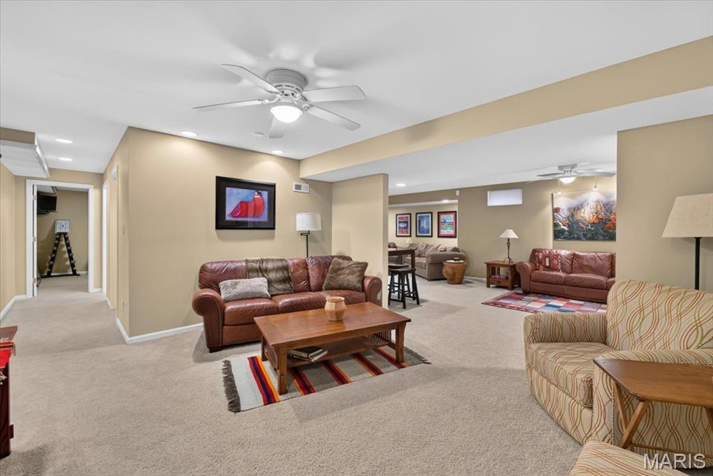 Country Club Manors - Residential