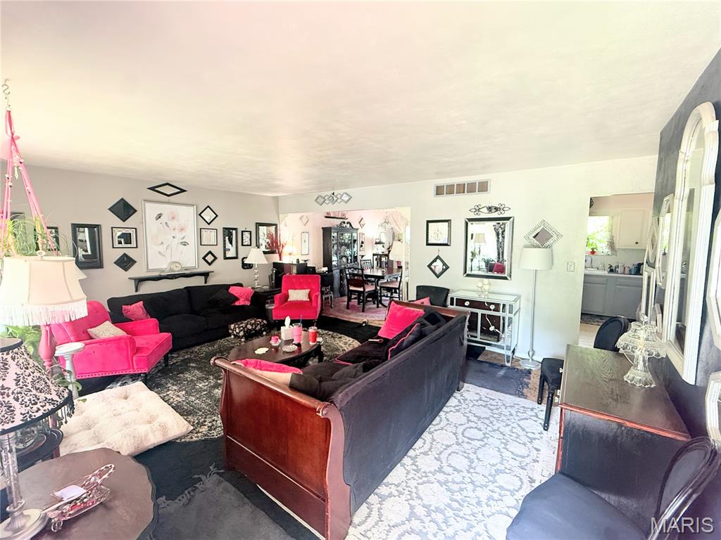 Ovel Acres 1st Add - Residential