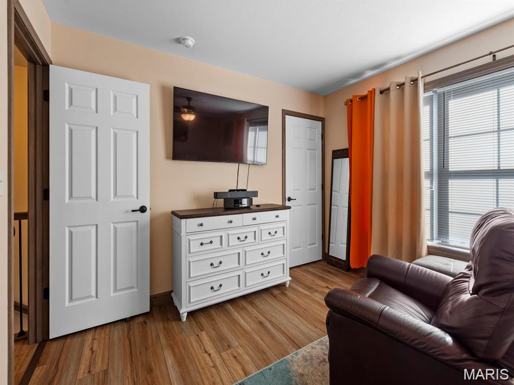 PRAIRIE TRAILS ESTATES - Residential Lease