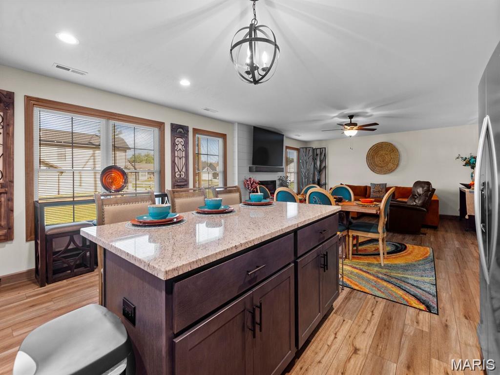 PRAIRIE TRAILS ESTATES - Residential Lease
