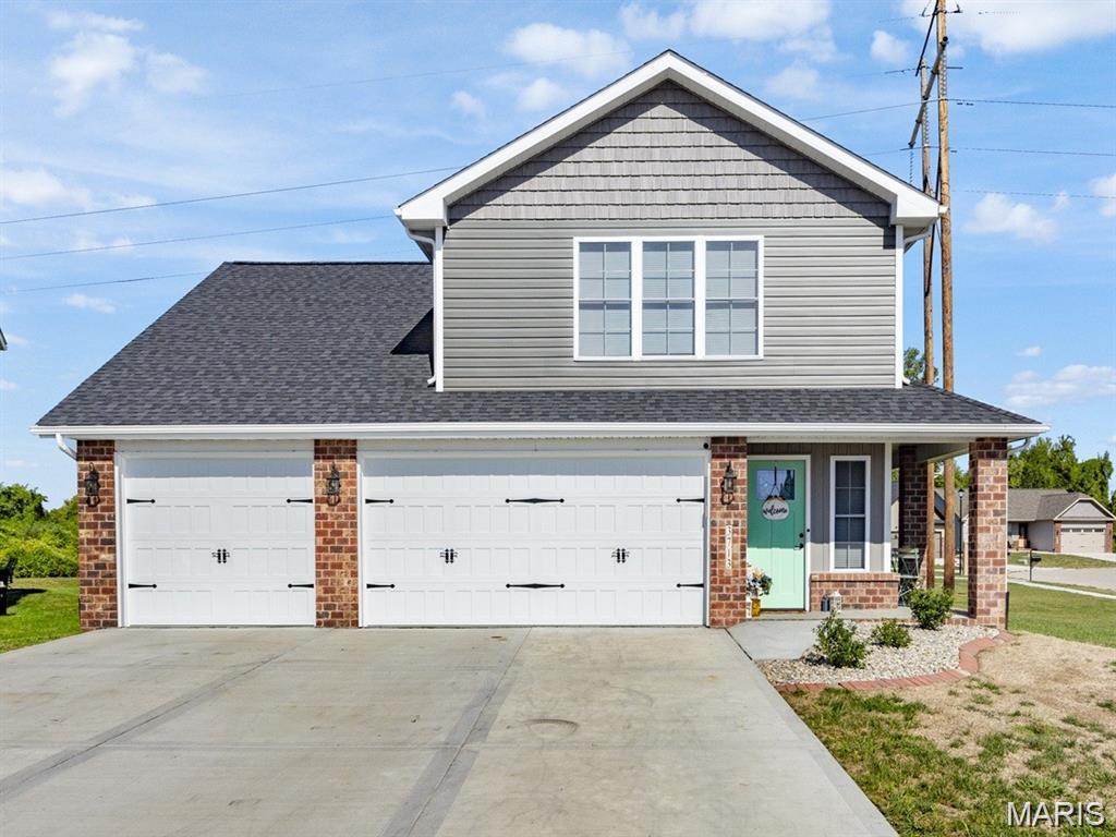 PRAIRIE TRAILS ESTATES - Residential Lease