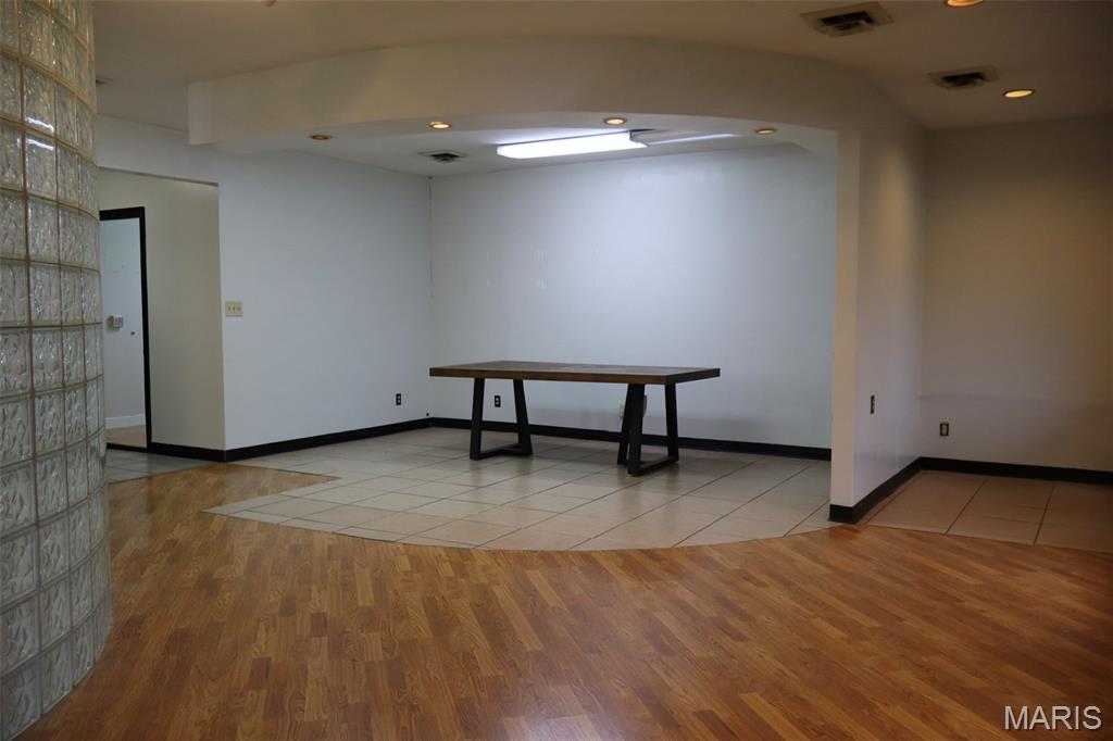 Kirchhoffs 02 - Commercial Lease