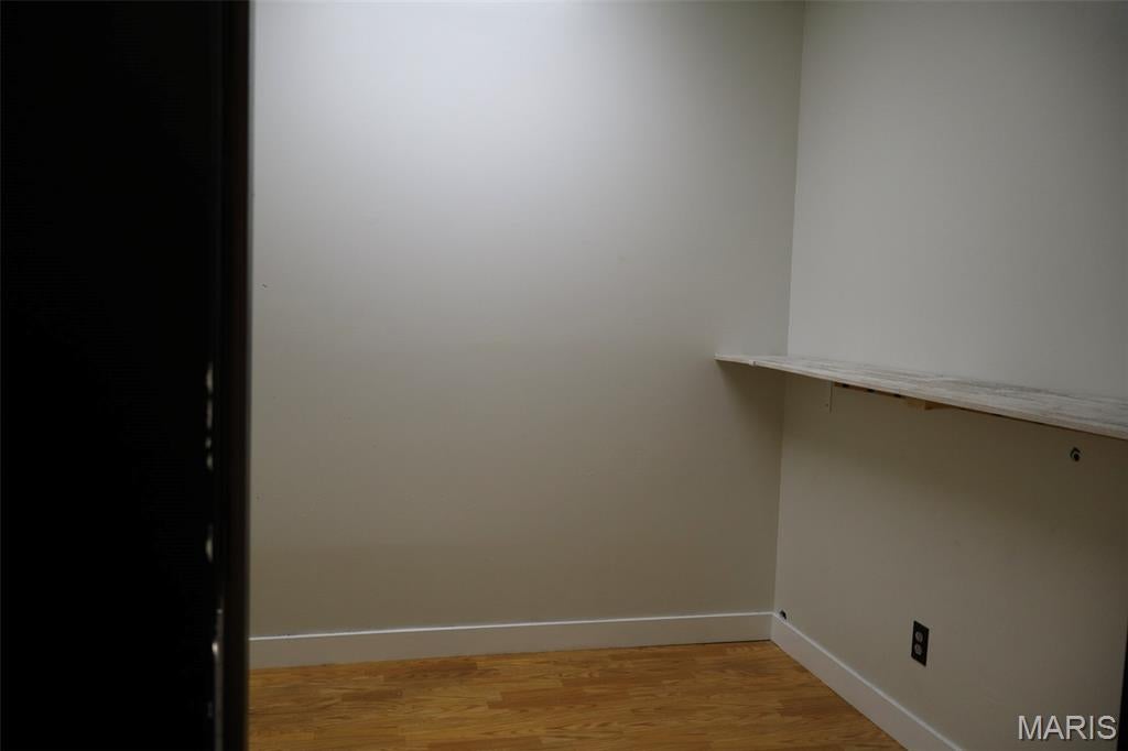 Kirchhoffs 02 - Commercial Lease