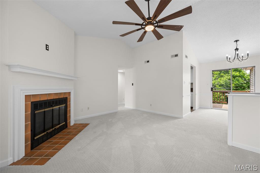 Brentwood Forest Condo Ph Eight - Residential