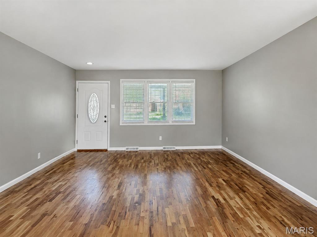 Teakwood Place 3 - Residential