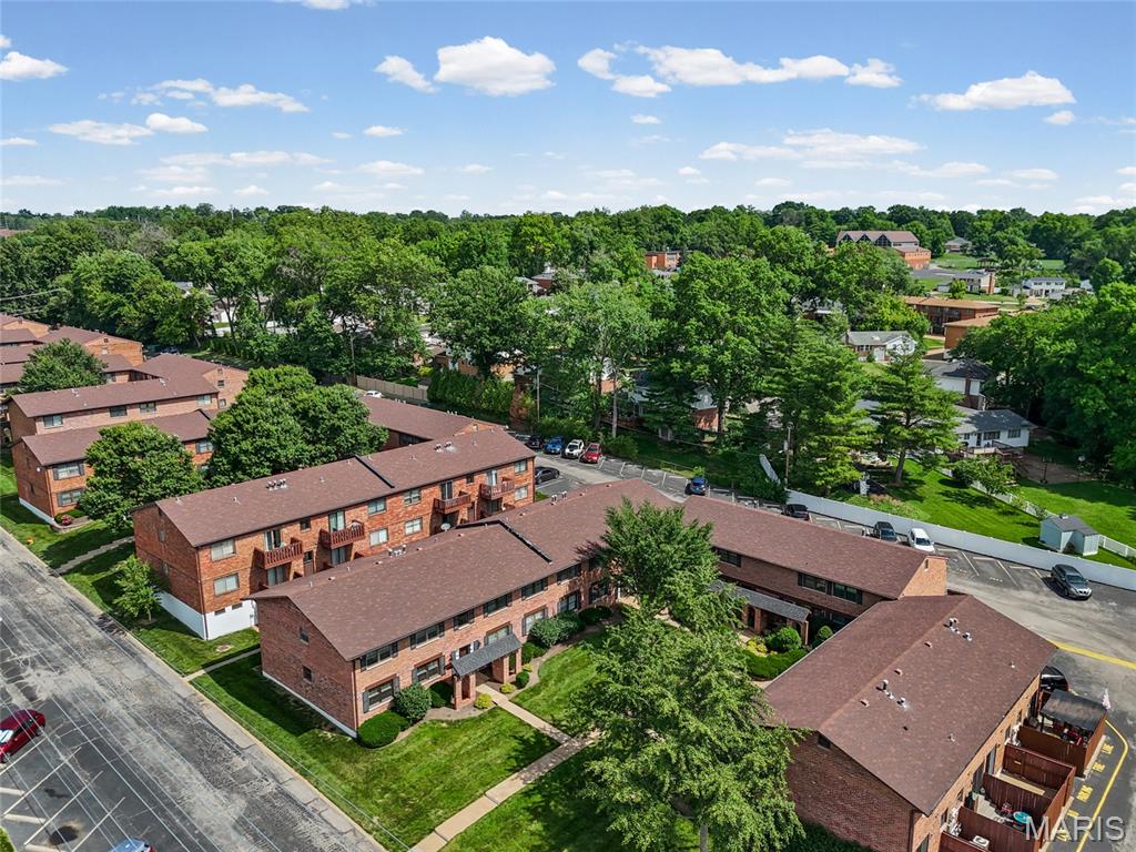 Royal Arms Condo - Residential