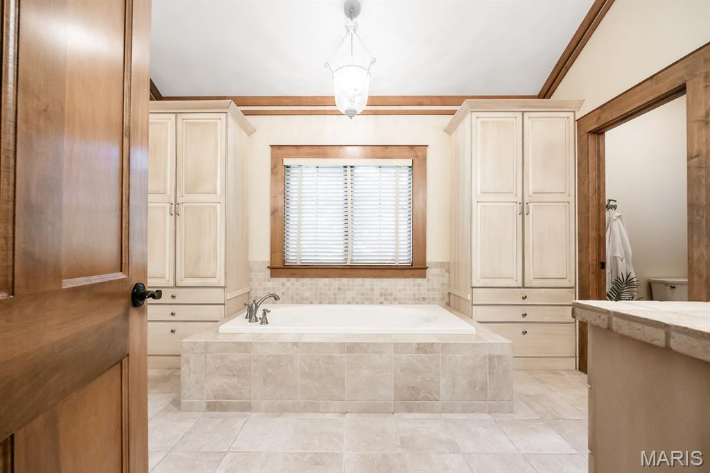 Raven Oak - Residential