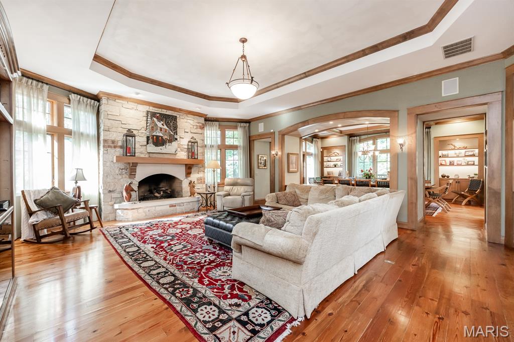 Raven Oak - Residential