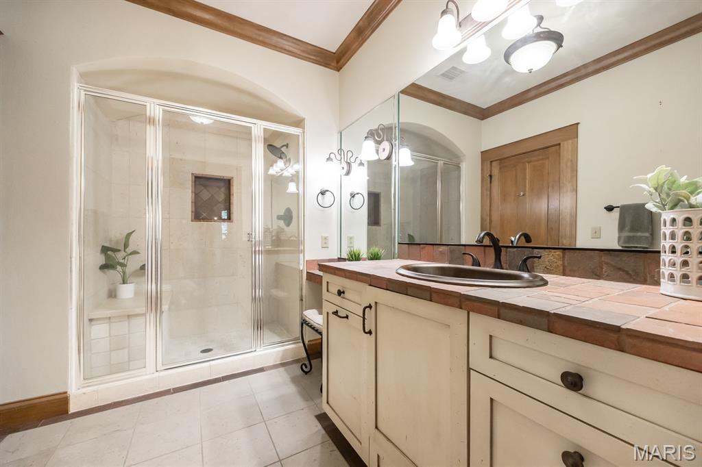 Raven Oak - Residential