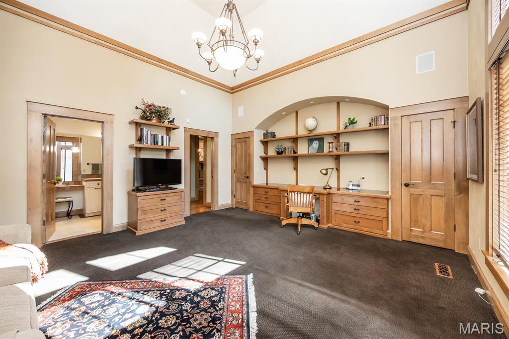 Raven Oak - Residential