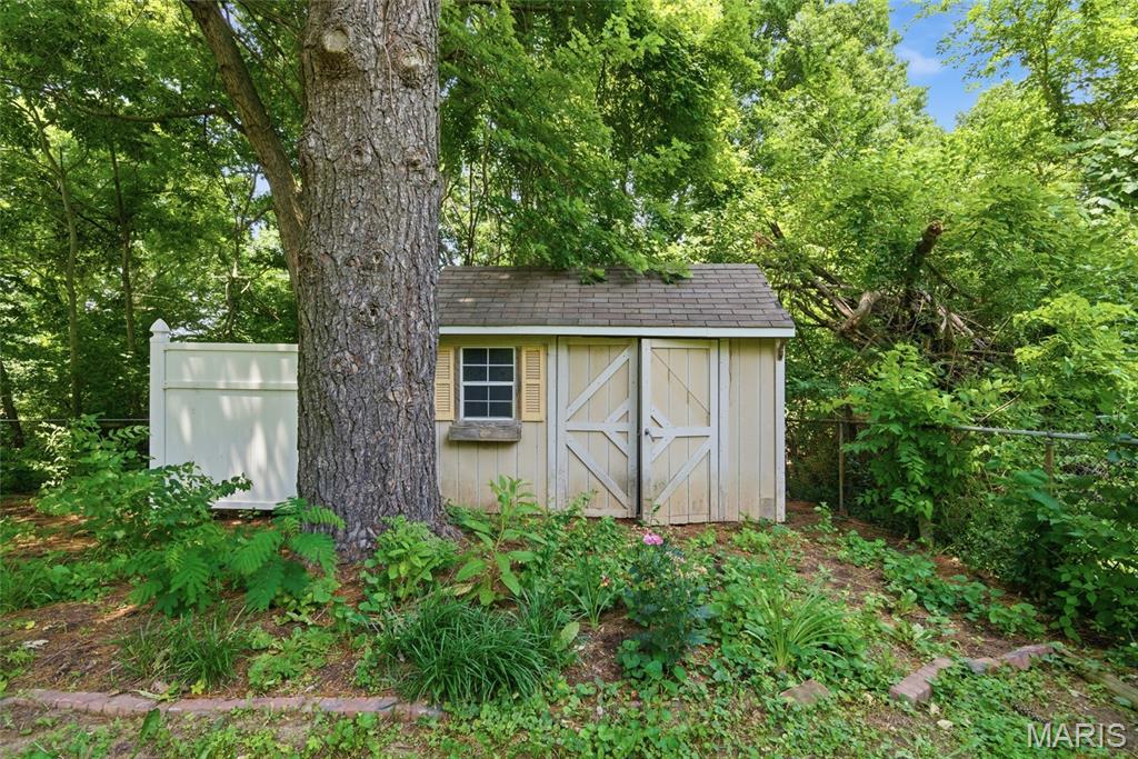 Town & Country Sub - Residential
